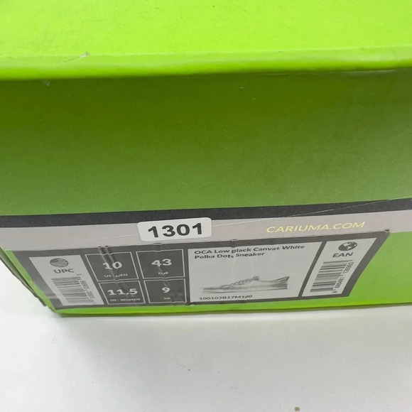 Cariuma Unisex Oca Low Canvas Sneaker Shoes Black White Polka Dots Size 10/11.5 - Picture 3 of 8